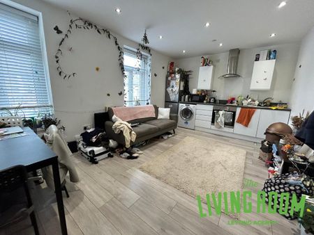 2 bedroom flat to rent - Photo 3