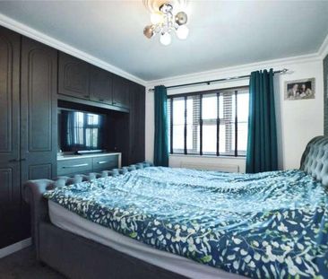 Pear Tree Road, Addlestone, Surrey, KT15 - Photo 6