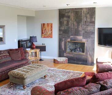 Executive 5 Bedroom House For Rent In Edgemont: Pet Friendly - Photo 3