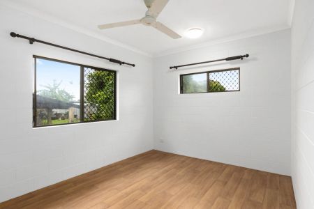 Comfortable & Convenient Family Home - Photo 2