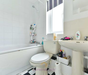 Farriers Road, Epsom - Photo 4