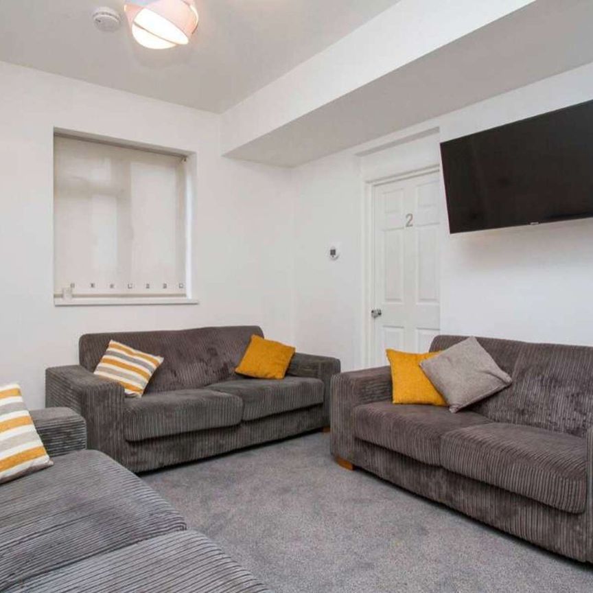 A Good Houseshare share for Rent in Hove Room 4 - Photo 1