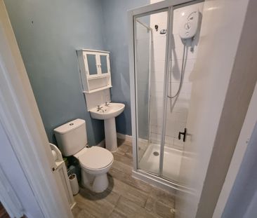 Studio Flat, Hamilton Road, HA1 - Photo 5