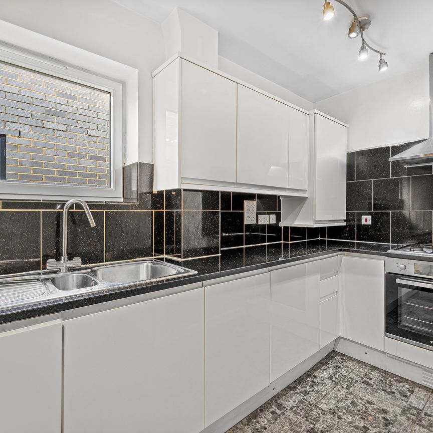 163 Kimberley Avenue, London, SE15 - Photo 1