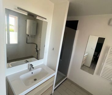 Location Appartement 2 pièces 46m² - Photo 4