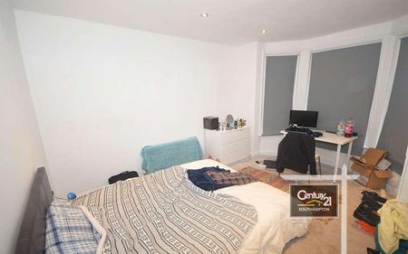 |ref: |, Burlington Road, Southampton, SO15 - Photo 2