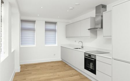 London Road, Sittingbourne, Kent, ME10 - Photo 5