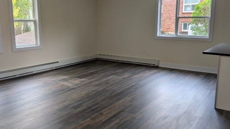 Fully Renovated 3-Bedroom Flat with Large Private Deck | $2,695/Month – Available June 1st, 2026 - Photo 3