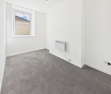 1 bedroom ground floor flat to rent - Photo 6