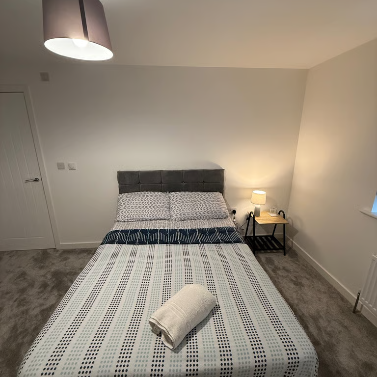 1 bedroom in a house share to rent - Photo 1