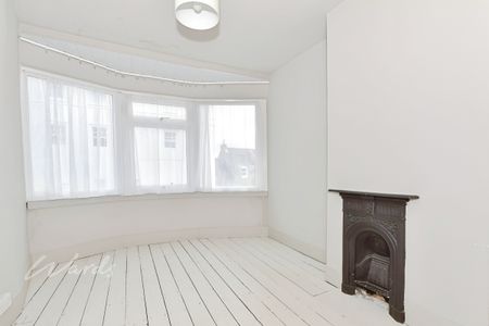 2 bedroom detached house to rent - Photo 4