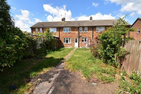 3 bedroom terraced house to rent - Photo 4
