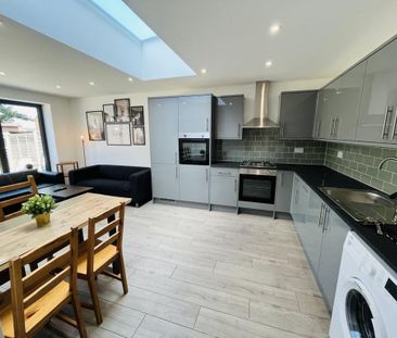 1 bedroom in a house share to rent - Photo 5