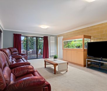 Stylish And Comfortable Townhouse Living - Photo 1