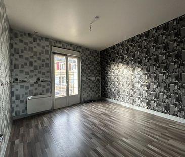 Location Appartement 4 pièces 129m² - Photo 3