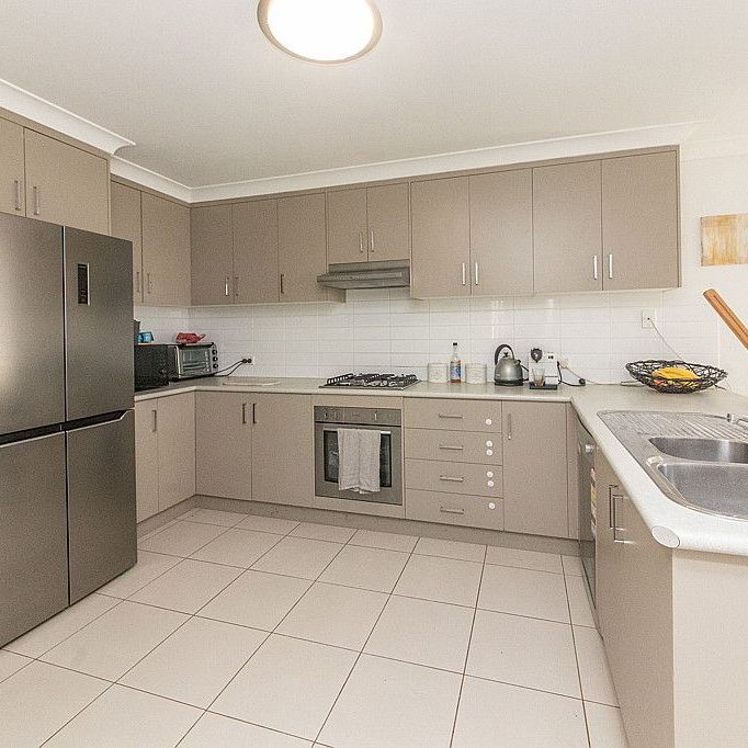 More space than meets the eye! - Photo 1