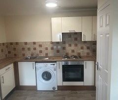 1 Bed Flat, Park Road, SO15 - Photo 2