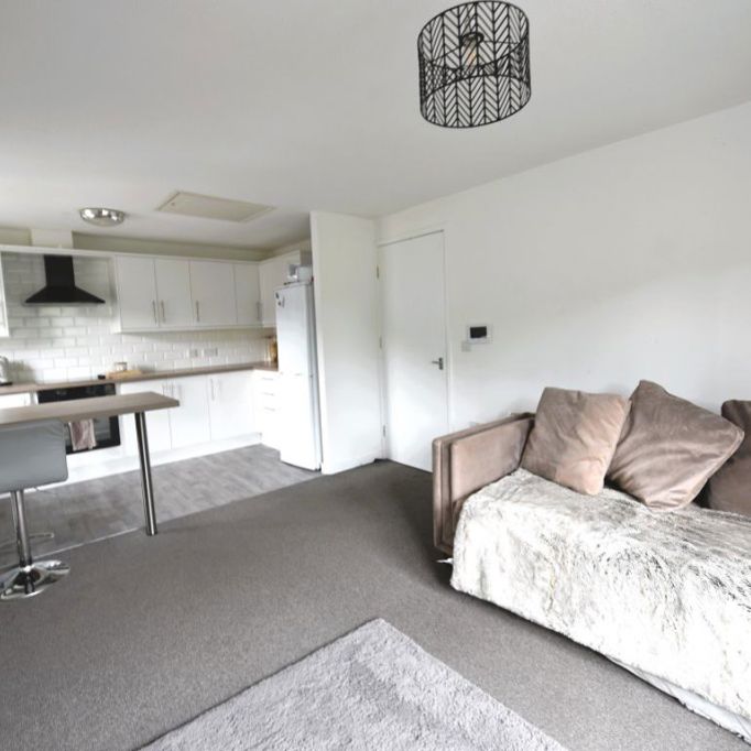 2 bedroom Flat in Flat 26, Leeds - Photo 1