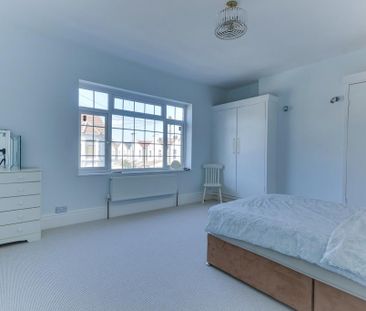 4 bedroom terraced house to rent - Photo 6