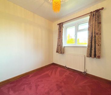 3 bedroom detached bungalow to rent - Photo 6