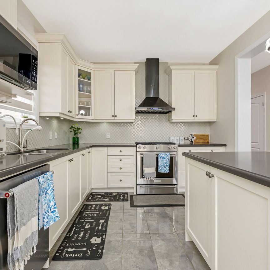 For Lease - 9 Brethby Street Unit# Above Ground Unit, Caledon, Ontario - Photo 1