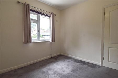 2 bedroom semi-detached house to rent - Photo 2