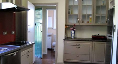 5 BEDROOM APARTMENT, for 2026, NEAR CAMPUS, TOWN - Photo 2