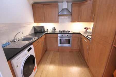 1 bedroom flat to rent - Photo 5