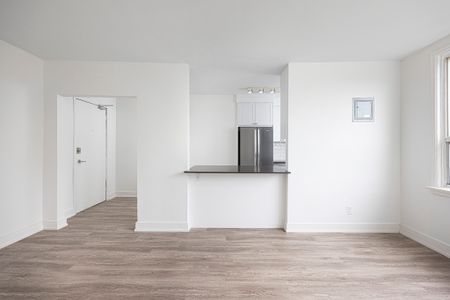 Albert Apartments - Photo 2