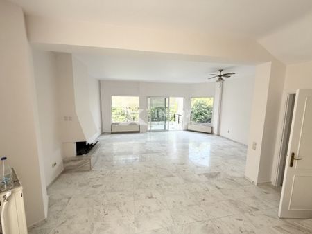 Τριώροφη πλήρως ανακαινισμένη μονοκατοικία με εκπληκτική θέα - Φωτογραφία 3