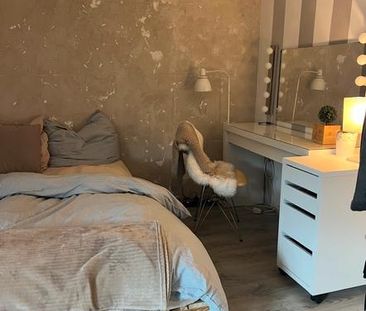 1 Zimmer Dachgeschosswohnung mit terrasse - Photo 3