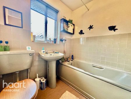 2 bedroom semi-detached house to rent - Photo 4