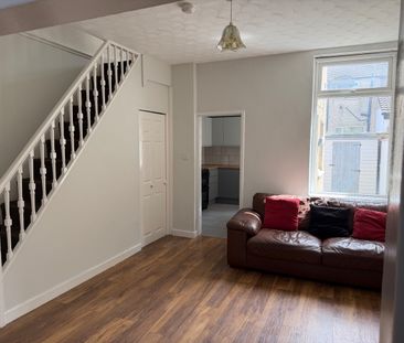 2 Bed Terraced House, Cowper St, L20 - Photo 2