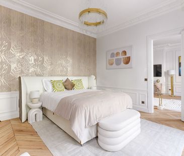 Tour Eiffel - Exceptional Property - Photo 1