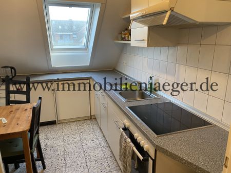 Glashütte - gepflegte Wohnanlage - großzügige Dachwohnung mit Küche, Holzparkett, Wannenbad, 3.OG - Photo 5