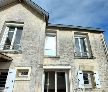 Location Maison 4 pièces 84m² - Photo 2