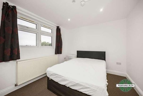 Salisbury Avenue, Barking, IG11 - Photo 1