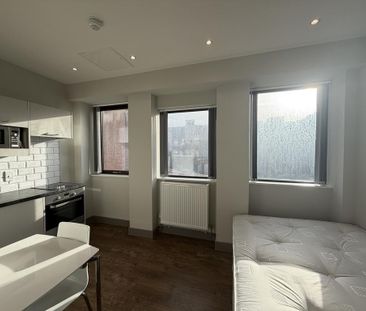 Studio to rent - Photo 1