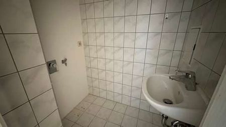 TOP Whg. / MODERN / neues Laminat / Bad mit Dusche - Photo 4