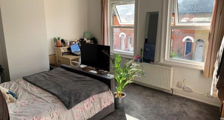 3 Bed Terraced House, Blenheim Road, RG1 - Photo 5