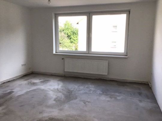 Schöne 2-Zimmer-Wohnung mit Balkon und Gestaltungspotential - Foto 1