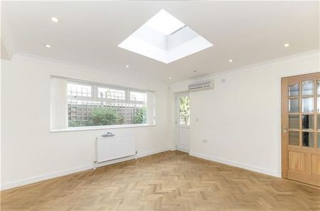 5 bedroom townhouse to rent - Photo 3