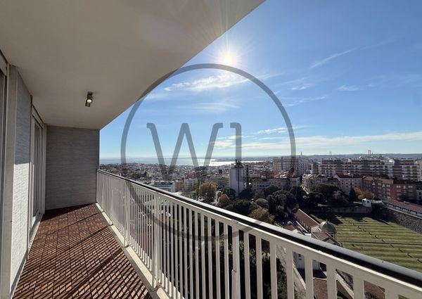 Apartamento T5+1 em Lisboa