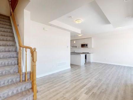 For Lease - 2550 Castlegate Crossing Unit# 206, Pickering, Ontario - Photo 4