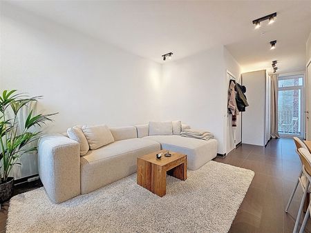 Gezellige studio met terras nabij station Gent-Sint-Pieters! - Photo 3