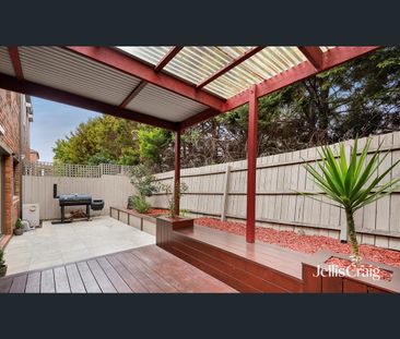 4/12 Omar St, Templestowe Lower, Vic 3107 - Photo 2
