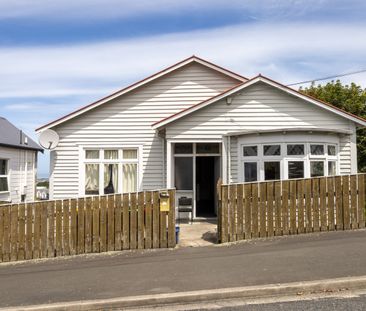 All inclusive rooms on Russell St - Available now - Photo 6