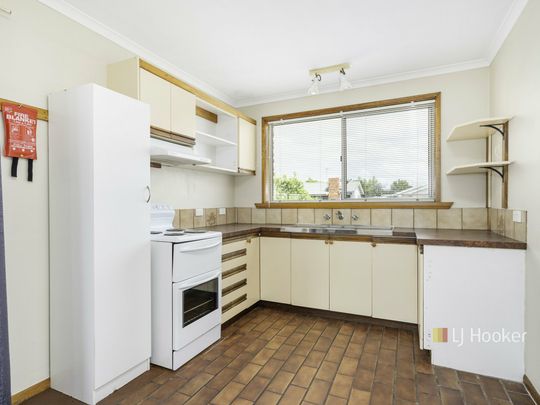2/51 George Street, Latrobe - Photo 1