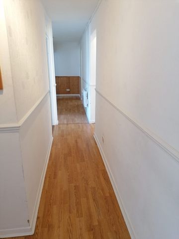 3 bed flat to rent in Titania Close, Colchester - Photo 5