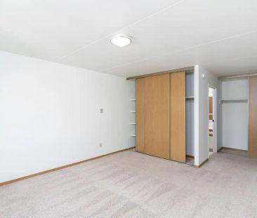 Fort Garry Place I — 1 Bedroom 1 Bath (1Bed1Bath-A2) - Photo 6